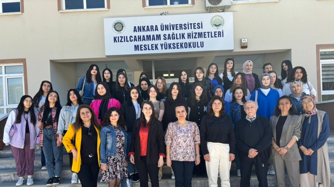 Okulumuz Hasta ve Yaşlı Hizmetleri Alanı Öğretmenleri ve Öğrencileri Kızılcahamam Sağlık Meslek Yüksekokuluna Gezi Düzenledi
